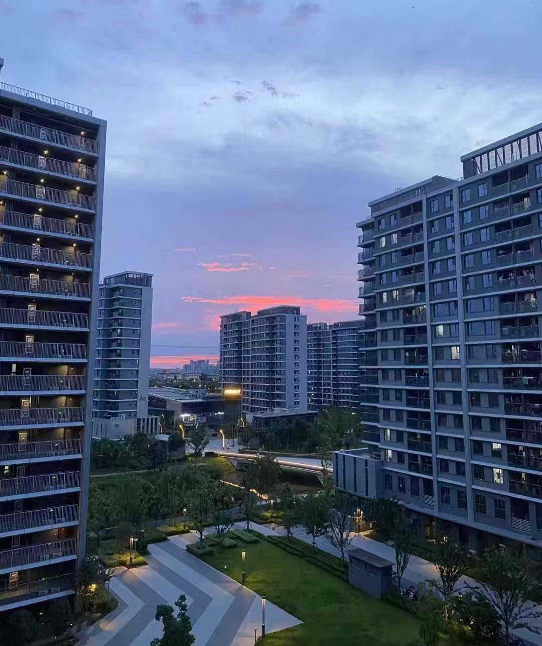 欢迎您-地址-价格-户型-小区环境-楼盘详情-交房时间-周边配套-售楼处电话j9国际保利世博天悦(营销中心)网站-保利世博天悦销售中心(售楼处)-楼盘(图37)